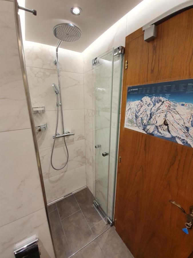 Strahlhorn Apartment Zermatt Exterior photo